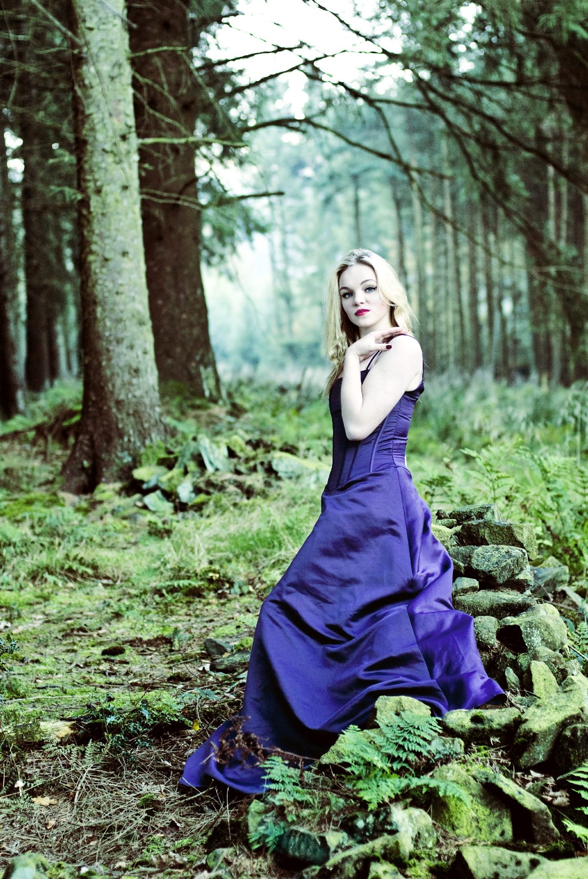 Creative portrait in purple dress by Peter Szafel